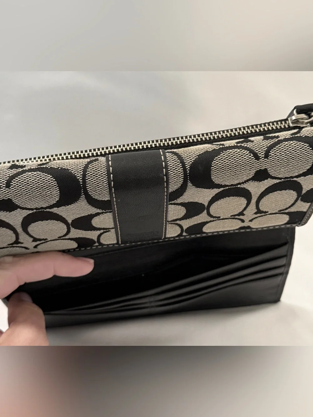 Coach this wallet